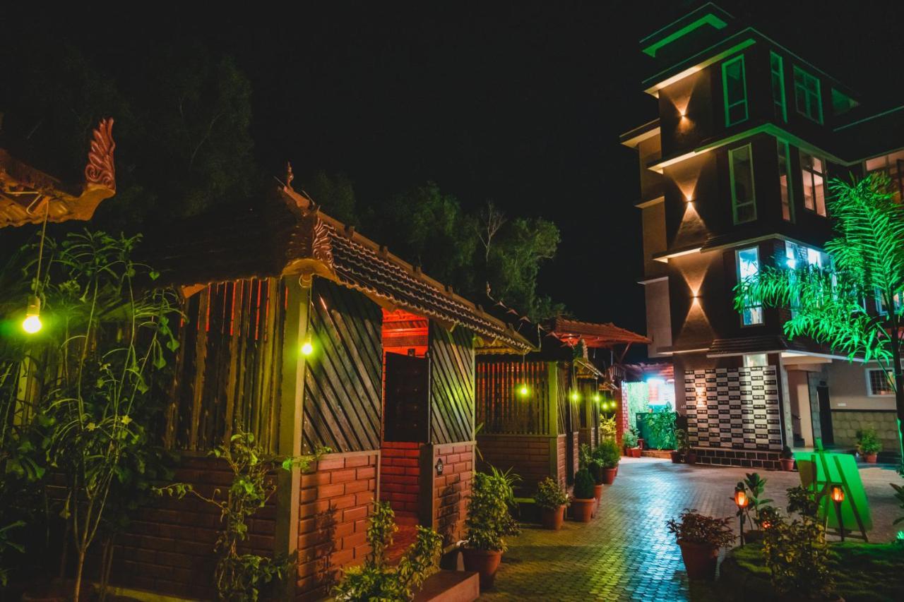 Hotel Southern Heritage Udupi Exteriör bild