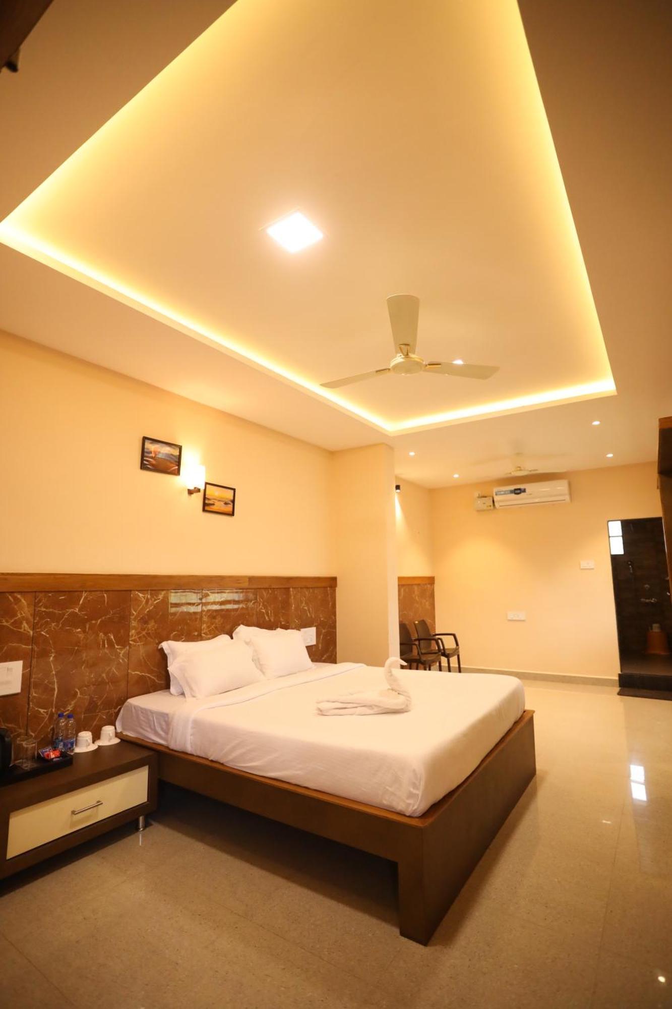 Hotel Southern Heritage Udupi Exteriör bild