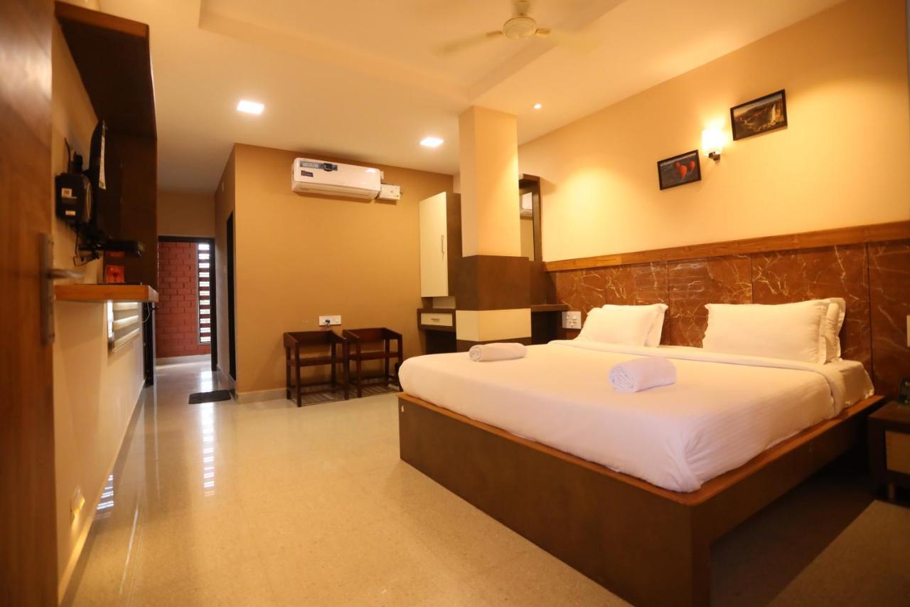 Hotel Southern Heritage Udupi Exteriör bild