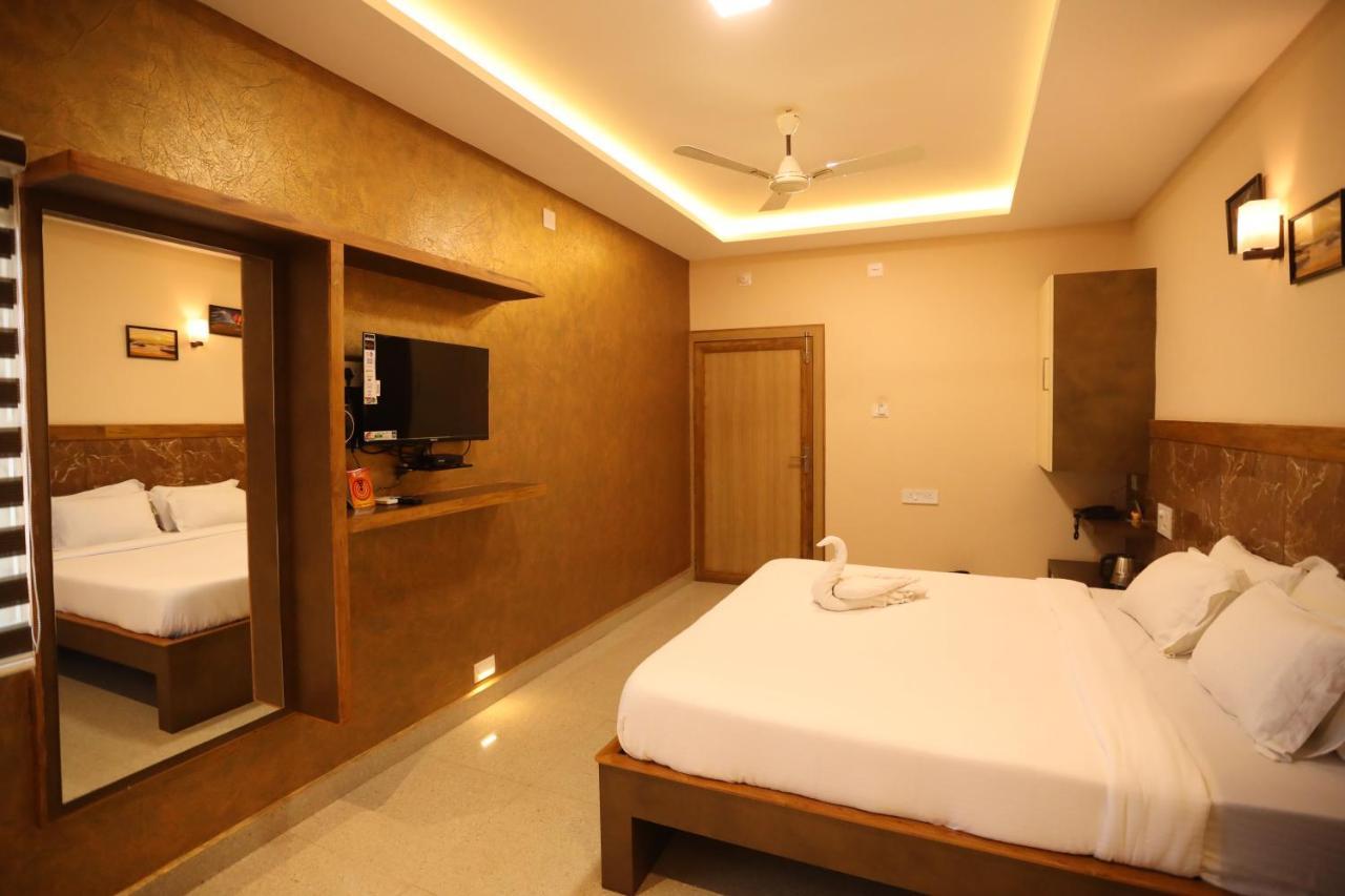 Hotel Southern Heritage Udupi Exteriör bild